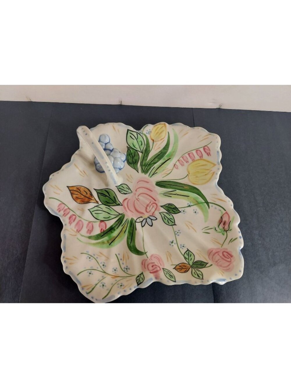 Blue Ridge Southern Potteries Verna Handled Leaf Dish